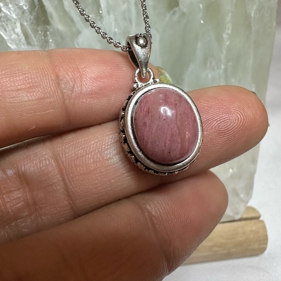 Elegant Pink rhodochrosite Stone Pendant Necklace 925 sterling silver - Picture 4 of 9